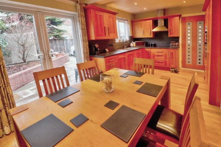 3 bedrooms house for sale in Barnsley, United Kingdom - Image 7