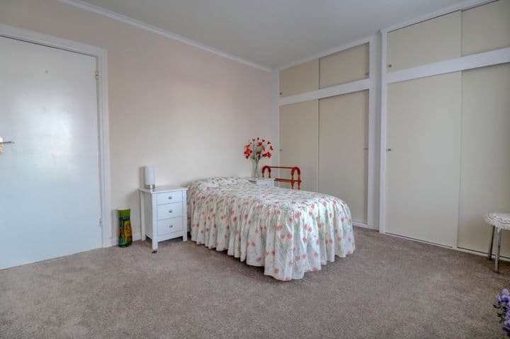 2 bedrooms apartment for sale in Folkestone, United Kingdom - Image 10