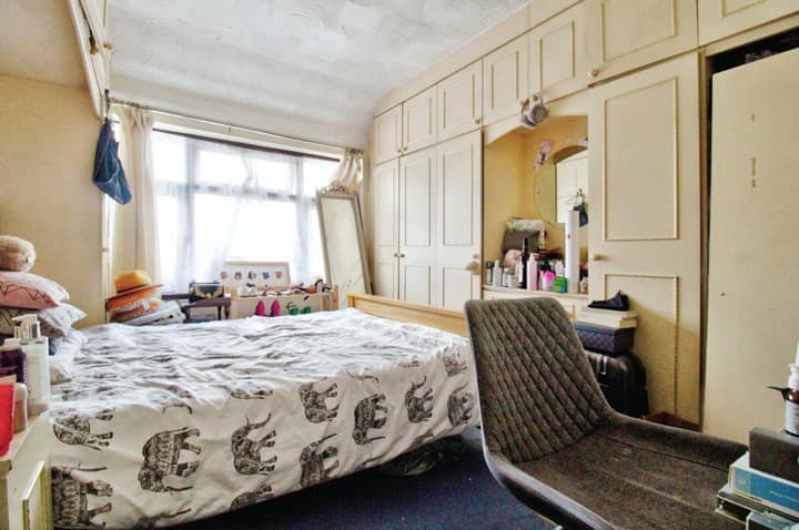 3 bedrooms house for sale in Dagenham, United Kingdom - Image 20