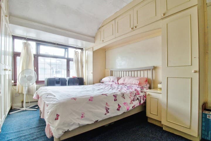 3 bedrooms house for sale in Dagenham, United Kingdom - Image 19