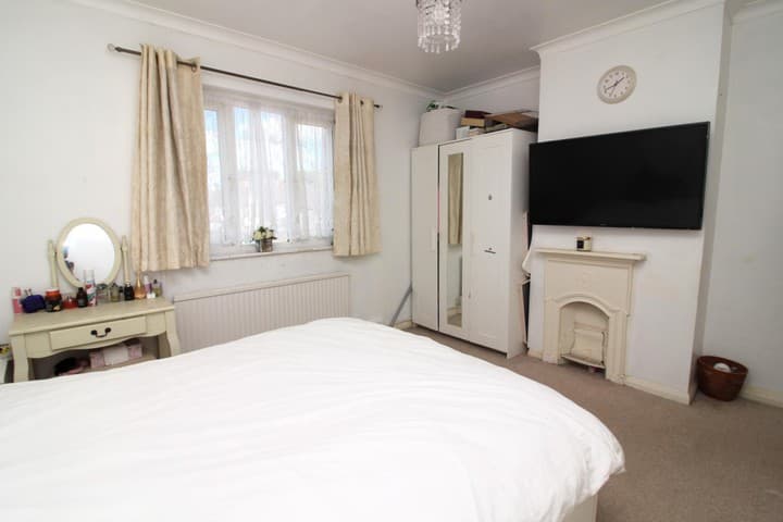 3 bedrooms house for sale in Dagenham, United Kingdom - Image 15