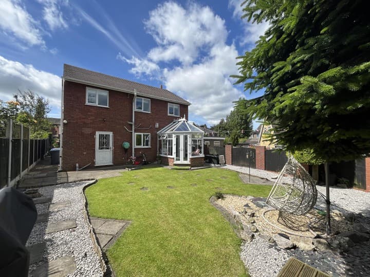 4 bedrooms house for sale in Stoke-On-Trent, United Kingdom - Image 5