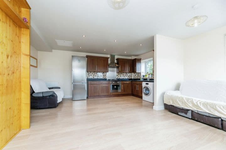 2 bedrooms apartment for sale in Rotherham, United Kingdom - Image 8