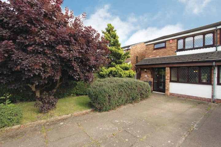 3 bedrooms house for sale in Sutton Coldfield, United Kingdom - Image 2