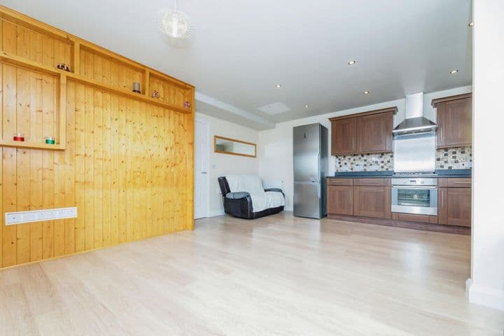 2 bedrooms apartment for sale in Rotherham, United Kingdom - Image 7