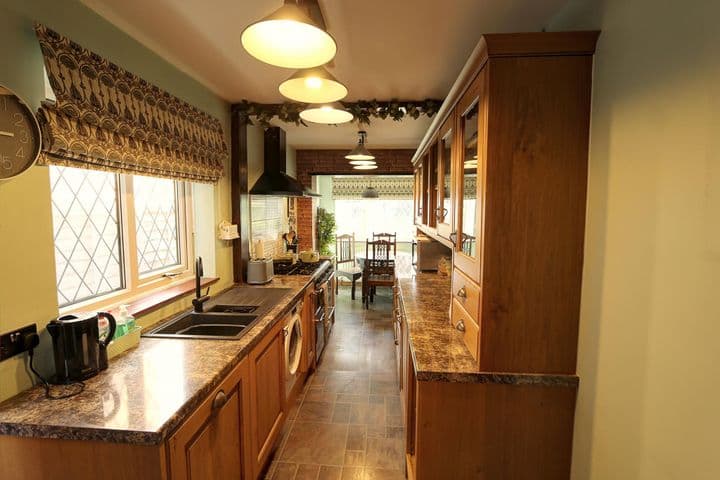 3 bedrooms house for sale in Sutton Coldfield, United Kingdom - Image 6