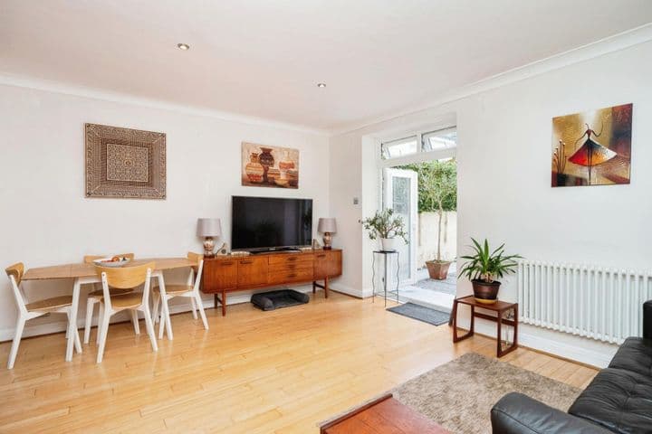 2 bedrooms apartment for sale in Hove, United Kingdom - Image 10