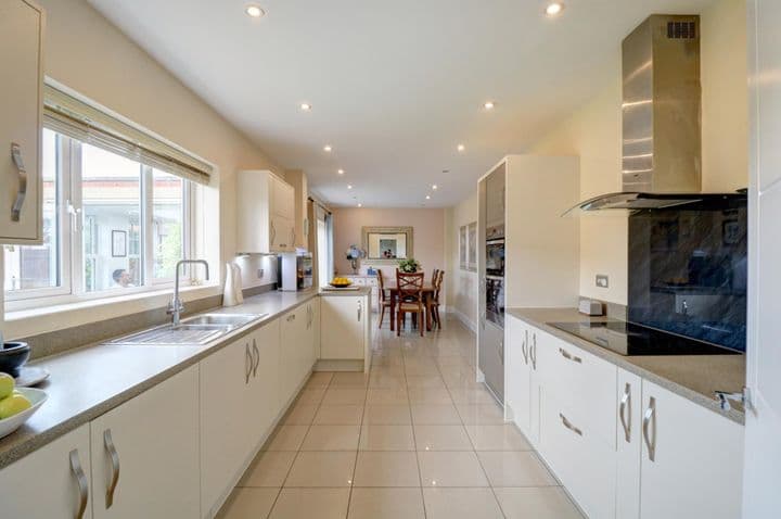 5 bedrooms house for sale in Preston, United Kingdom - Image 10