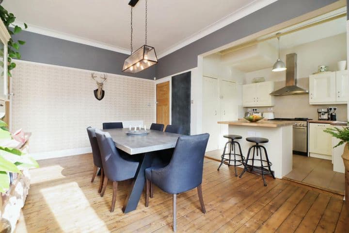 5 bedrooms house for sale in Glasgow, United Kingdom - Image 7