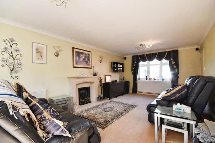 5 bedrooms house for sale in Chelmsford, United Kingdom - Image 3