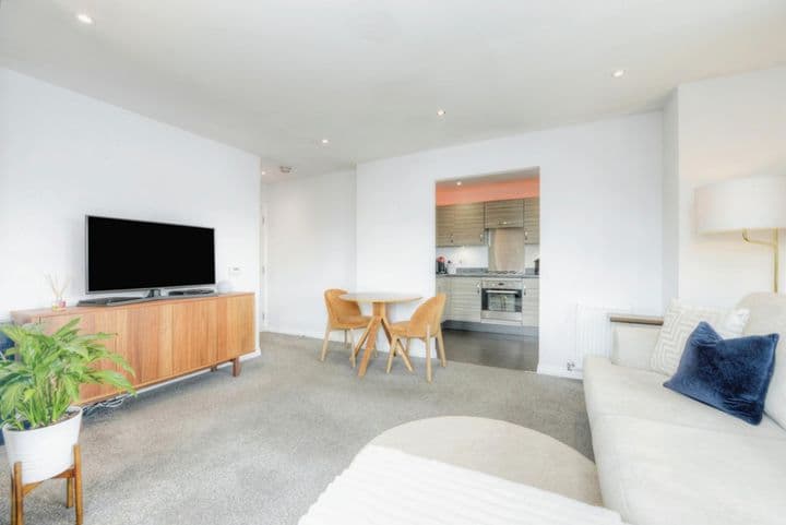 2 bedrooms apartment for sale in Edinburgh City Centre, United Kingdom - Image 5