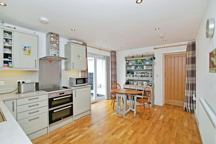 3 bedrooms house for sale in Camborne, United Kingdom - Image 3