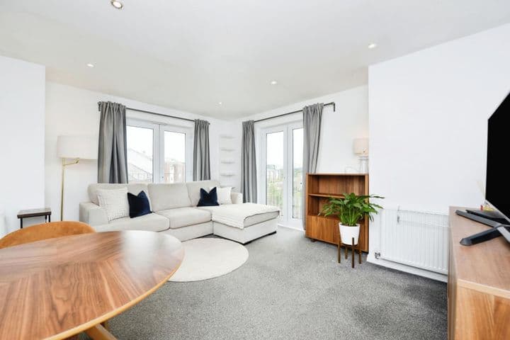 2 bedrooms apartment for sale in Edinburgh City Centre, United Kingdom - Image 2