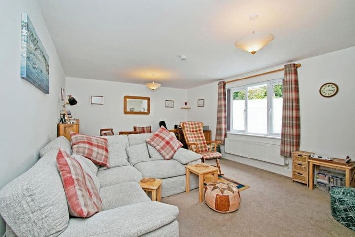 3 bedrooms house for sale in Camborne, United Kingdom - Image 2