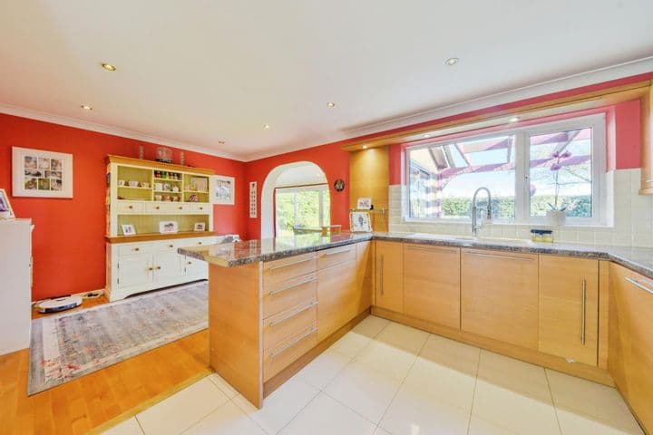 4 bedrooms house for sale in Stevenage, United Kingdom - Image 8