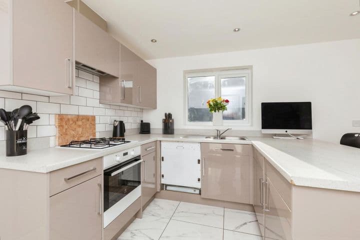 4 bedrooms house for sale in Bristol, United Kingdom - Image 7