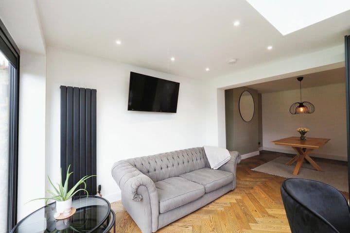 4 bedrooms house for sale in Nottingham, United Kingdom - Image 6