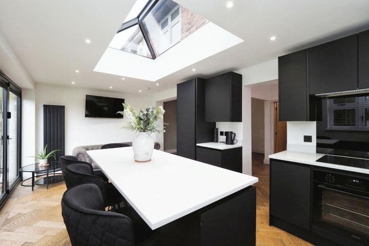 4 bedrooms house for sale in Nottingham, United Kingdom - Image 5