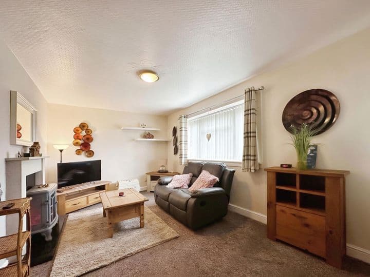 1 bedroom apartment for sale in Leeds, United Kingdom - Image 6