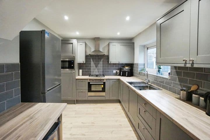 2 bedrooms house for sale in Wolverhampton, United Kingdom - Image 8