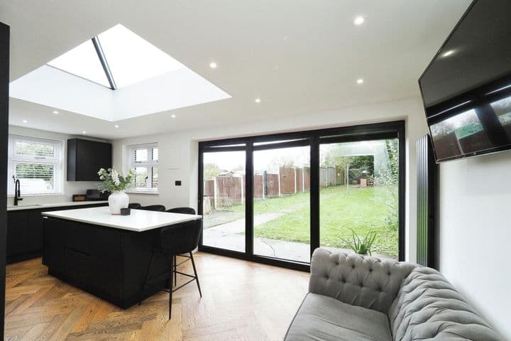 4 bedrooms house for sale in Nottingham, United Kingdom - Image 2