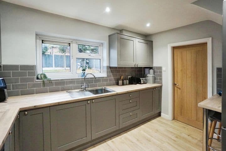 2 bedrooms house for sale in Wolverhampton, United Kingdom - Image 7