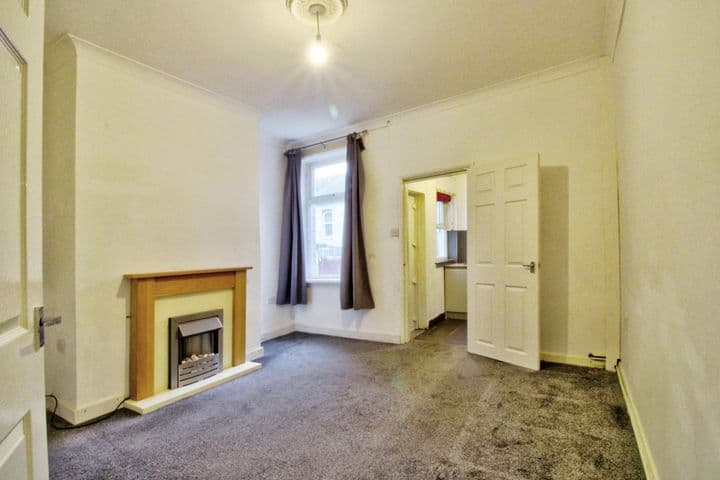 3 bedrooms house for sale in Rotherham, United Kingdom - Image 6