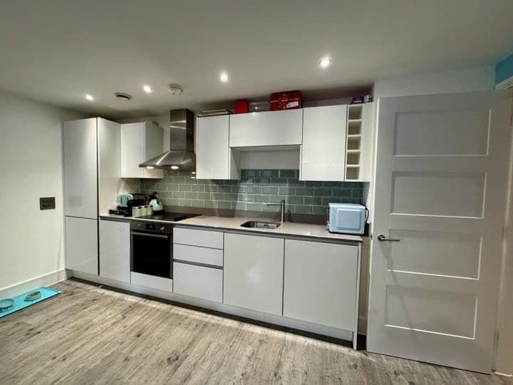 2 bedrooms apartment for sale in Birmingham, United Kingdom - Image 7