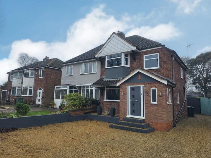 3 bedrooms house for sale in Sutton Coldfield, United Kingdom - Image 2