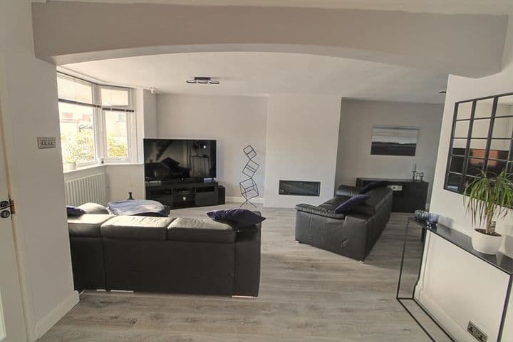 3 bedrooms house for sale in Sutton Coldfield, United Kingdom - Image 5