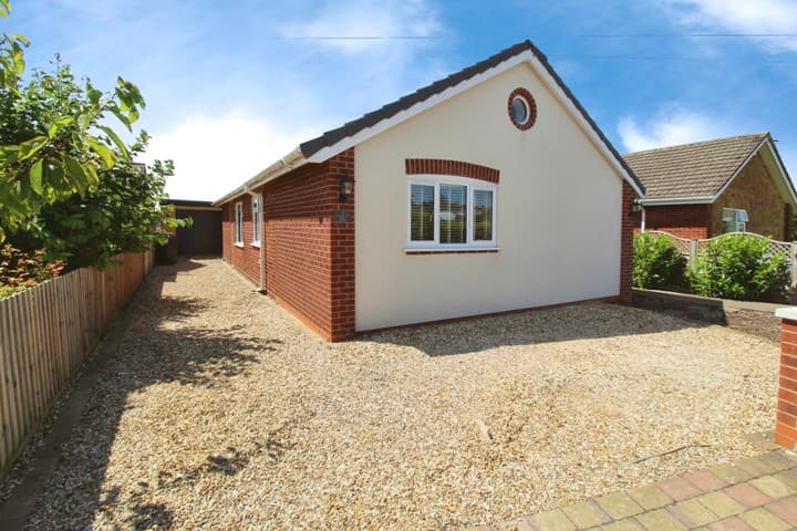 3 bedrooms house for sale in Bracebridge Heath, United Kingdom - Image 2