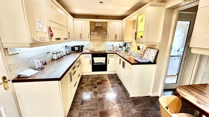 4 bedrooms house for sale in Burnley, United Kingdom - Image 5