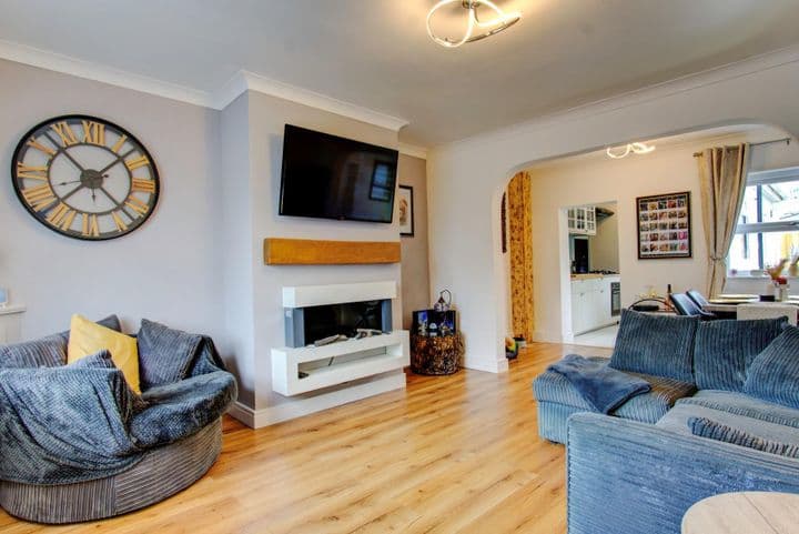 3 bedrooms house for sale in Neath Port Talbot, United Kingdom - Image 10