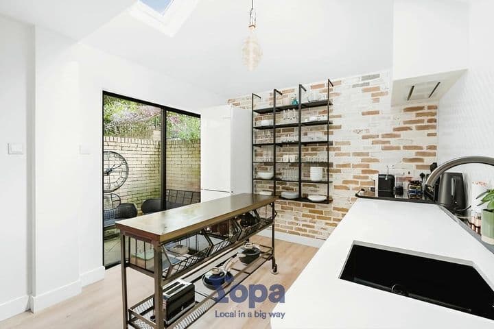 3 bedrooms house for sale in Cambridge, United Kingdom - Image 4