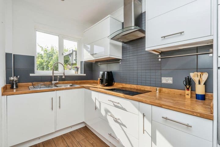 3 bedrooms house for sale in Portsmouth, United Kingdom - Image 3