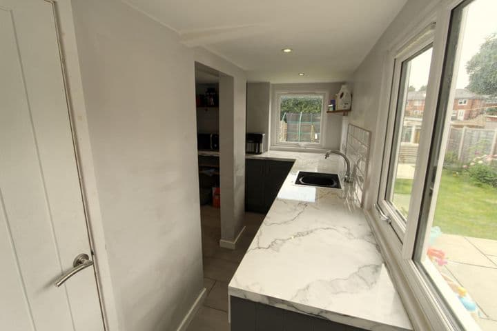 3 bedrooms house for sale in Walsall, United Kingdom - Image 8