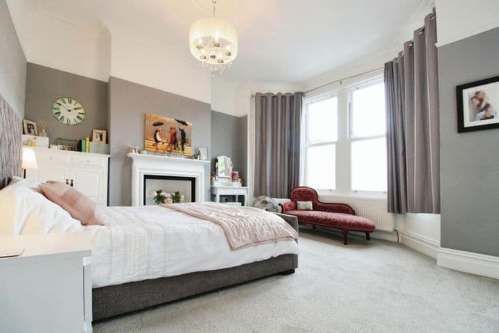 5 bedrooms house for sale in Cardiff, United Kingdom - Image 7