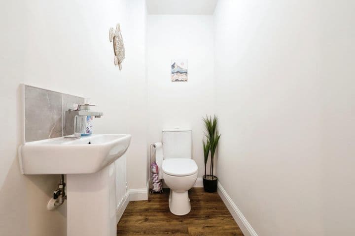 3 bedrooms house for sale in Exeter, United Kingdom - Image 6