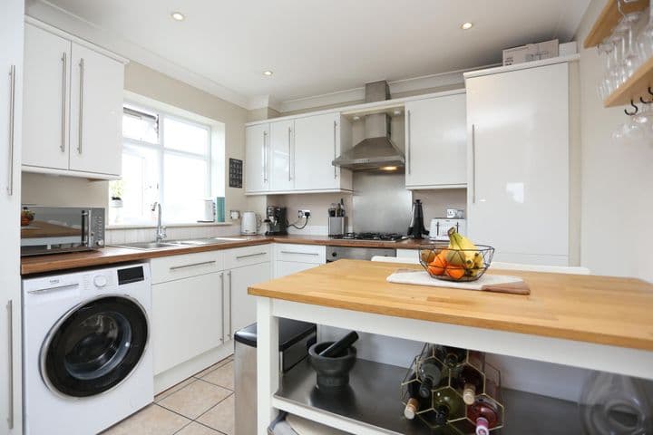 2 bedrooms apartment for sale in Bromley, United Kingdom - Image 6