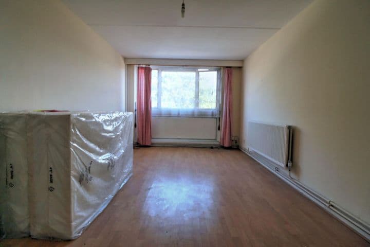 1 bedroom apartment for sale in London, United Kingdom - Image 4