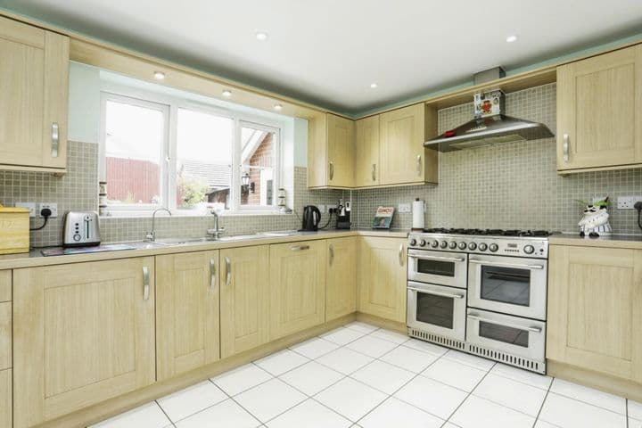 5 bedrooms house for sale in Stowmarket, United Kingdom - Image 6