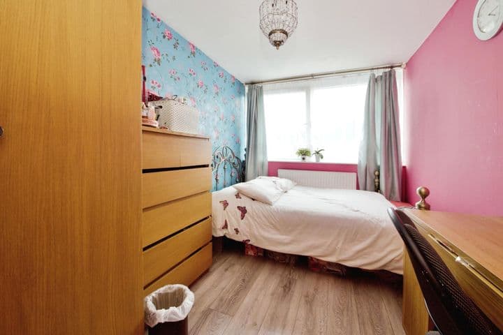 3 bedrooms house for sale in Woodford Green, United Kingdom - Image 10