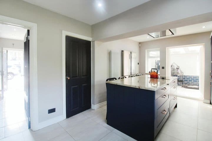 3 bedrooms house for sale in Birmingham, United Kingdom - Image 9