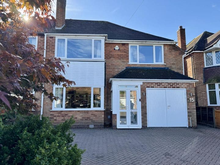 3 bedrooms house for sale in Solihull, United Kingdom - Image 2