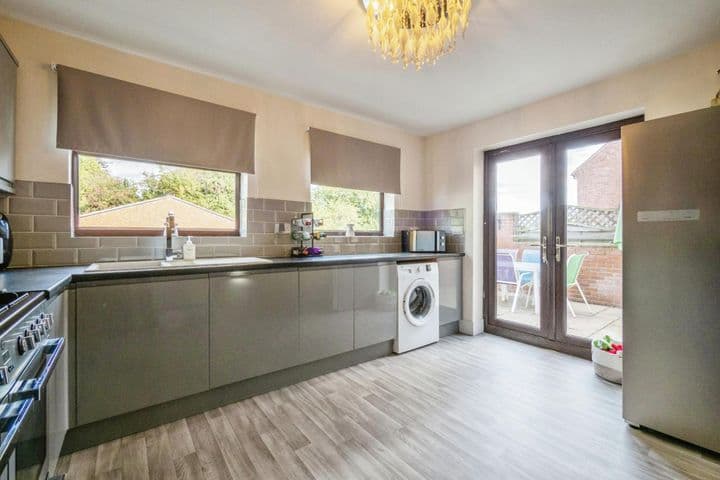 3 bedrooms house for sale in Sheffield, United Kingdom - Image 3