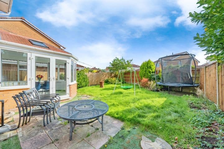 3 bedrooms house for sale in Warrington, United Kingdom - Image 3