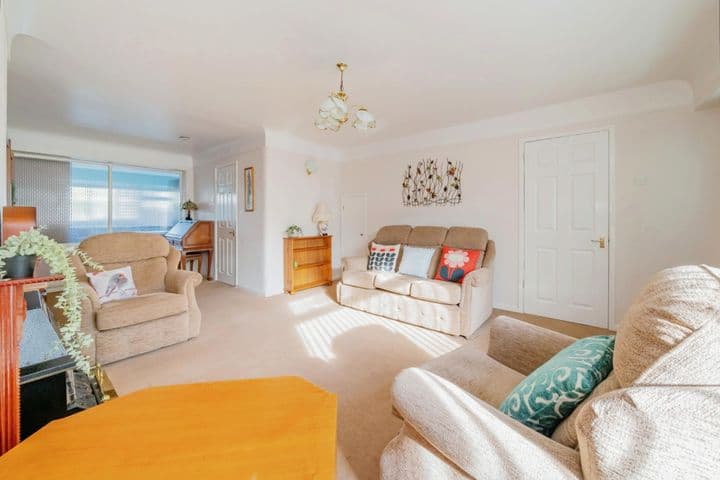 3 bedrooms house for sale in Warrington, United Kingdom - Image 7