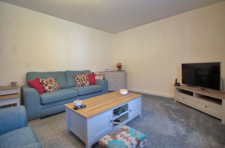 1 bedroom apartment for sale in Pershore, United Kingdom - Image 8