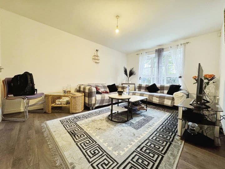 2 bedrooms apartment for sale in Manchester, United Kingdom - Image 4