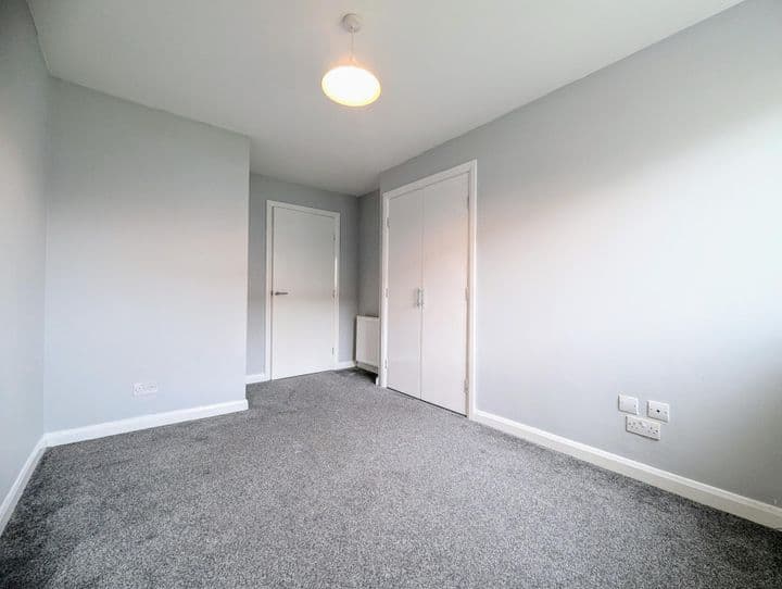 2 bedrooms apartment for sale in Lanark, United Kingdom - Image 12